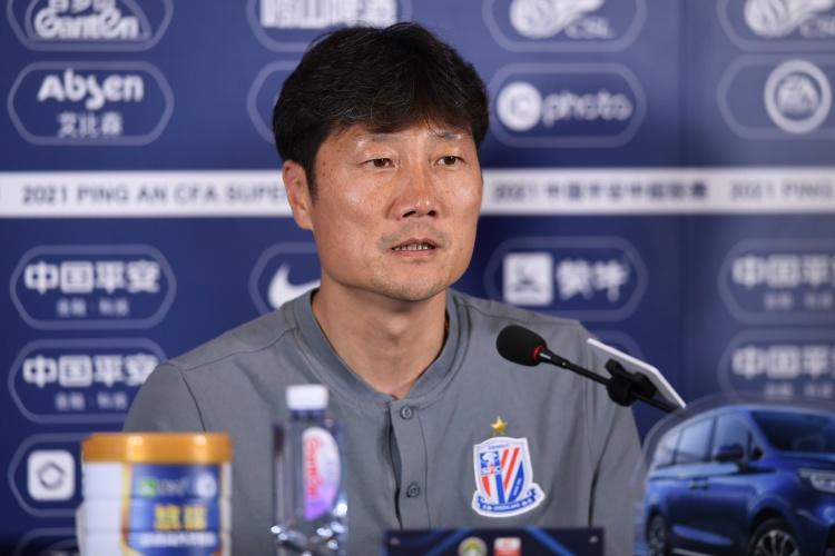 毛毅军：蒋圣龙仍在初期康复训练中，过段时间将复查