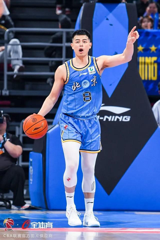 北京首钢篮球俱乐部：方硕将暂别北京男篮，加盟长沙勇胜征战NBL