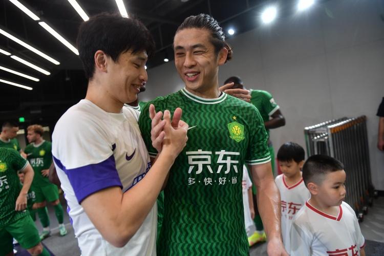 中超第23轮京津德比，北京国安客场4-2击败天津津门虎