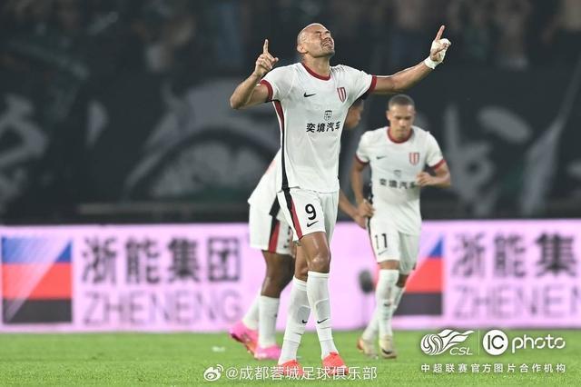 成都蓉城3-2逆转浙江FC，终结联赛六轮不胜
