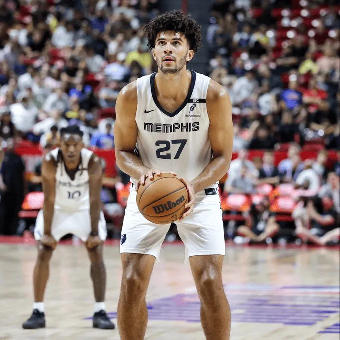 NBA 2K官方公布1-10名评分，灰熊成唯一无球员进前100球队