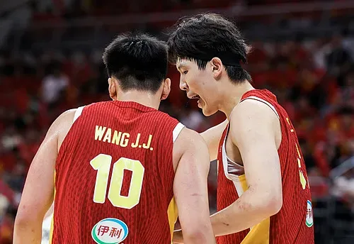 中国篮球之队：偰李永炜等3人返回俱乐部，崔永熙28日会合