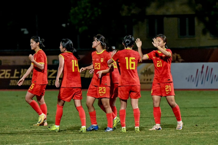 U17女足抽签无缘决赛，阿尔瓦雷斯拒绝阿森纳想去巴萨