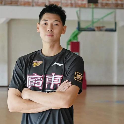 崔永熙退出中国男篮，前往浙江诸暨康复训练