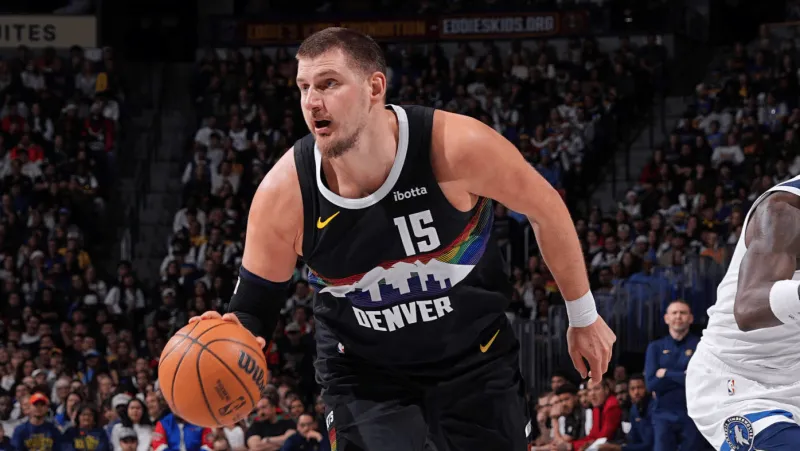 NBA官方：约基奇去年圣诞节砍下55+15+15创历史纪录