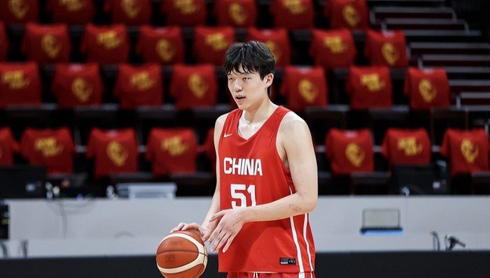 中国男篮亚运会核心人选引争议,郭士强或启用王俊杰替代杨瀚森