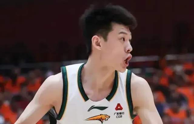 山东男篮夏季联赛五战全胜,王岚嵚高效输出祝铭震顶三号位