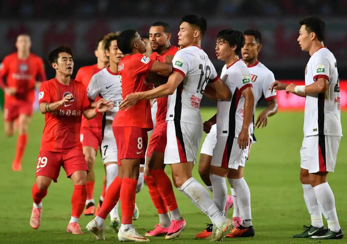 成都蓉城0:0战平河南队 无缘提前夺冠
