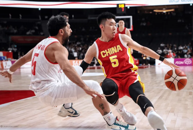 中国男篮迎战菲律宾男篮 亚运会小组赛争夺C组头名
