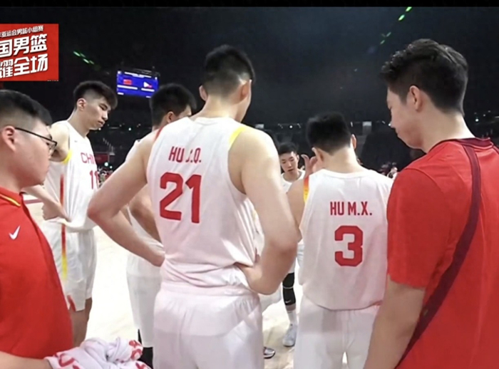中国男篮vs沙特亚运四强争夺战，朱俊龙缺阵赵嘉义顶上