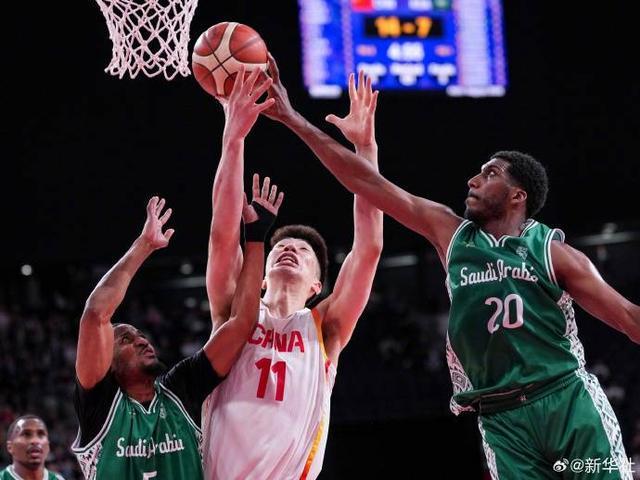 廖三宁30分余嘉豪16分 中国男篮87-78击败沙特队晋级四强