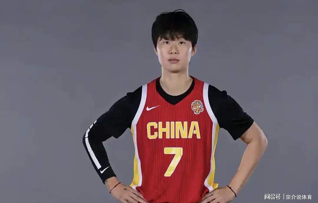 中国女篮调整阵容 宫鲁鸣淘汰李媛 韩旭退队刘雨桐接任