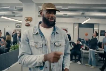 媒体人：詹姆斯代言费远超NBA薪资 与伦纳德性质不同