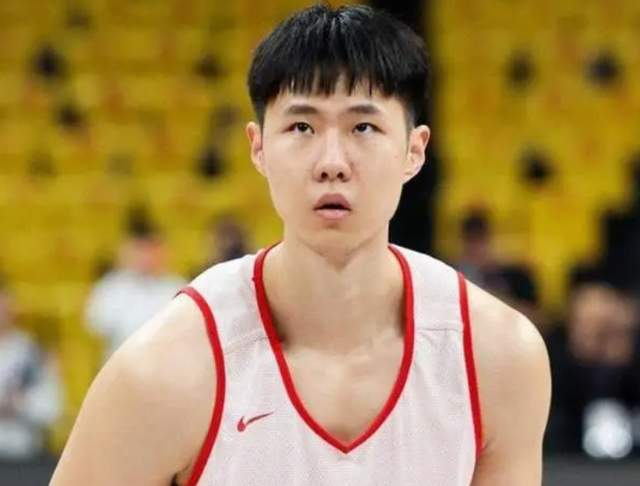 中国男篮迎利好!赵嘉义李弘权有望复出,四强战日本或迎转机