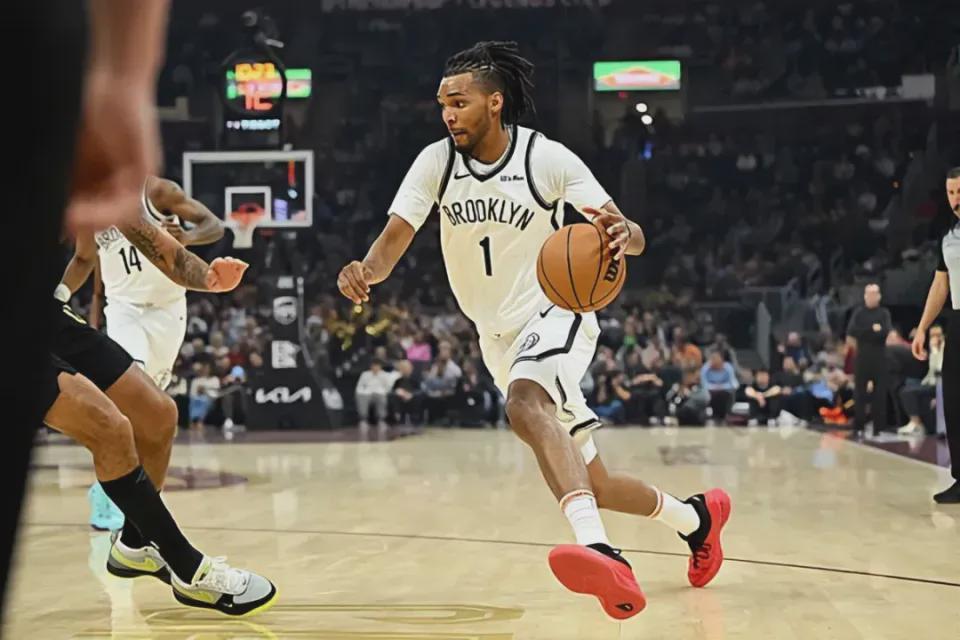湖人锋线新援威廉姆斯：提升身体素质，防守是立足NBA的关键