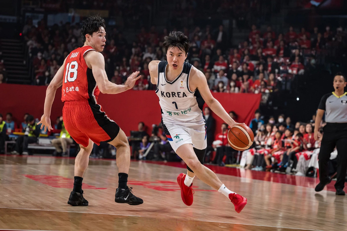 李贤重砍26+14！韩国男篮77-51伊朗挺进亚运决赛