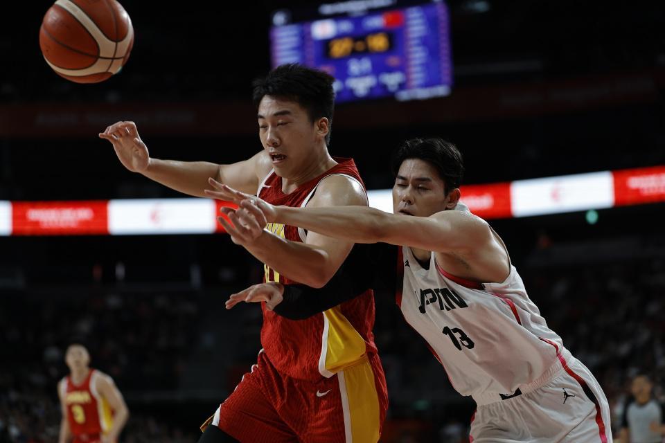 中国男篮半场落后日本19分 胡金秋王俊杰均未得分上双