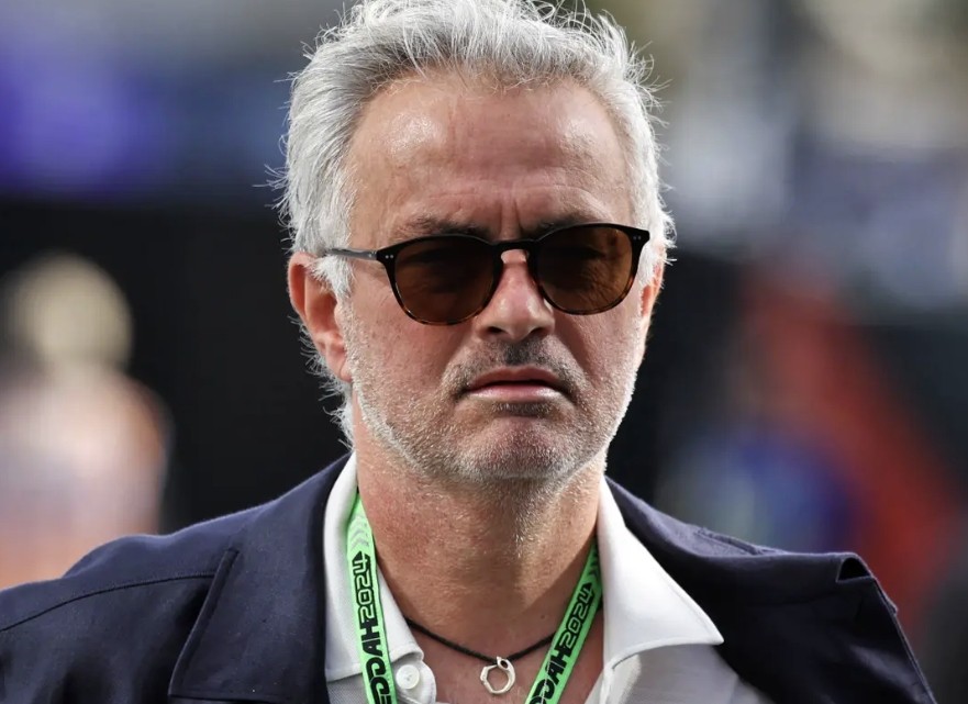 穆里尼奥:F1车手值得足球运动员学习,他们总在赛前保持轻松