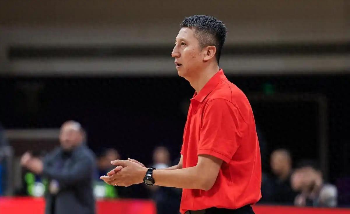 中国男篮惨败日本二队20分，郭士强帅位再受质疑