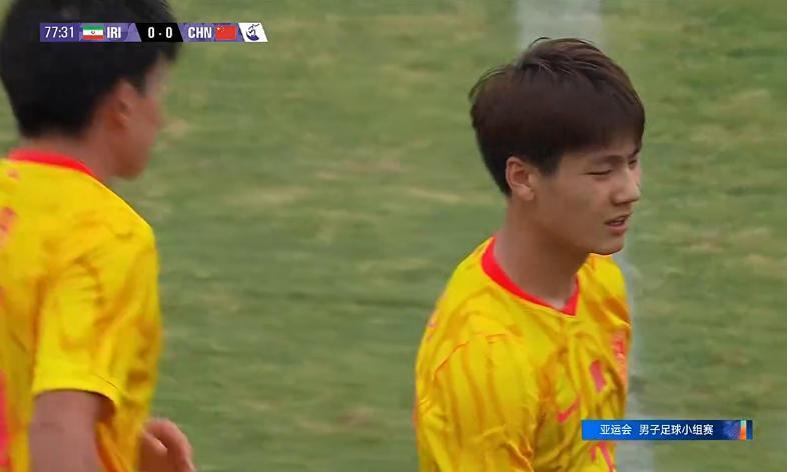 国足亚运队0-0伊朗U23，朱辰杰抽筋胡荷韬血染赛场