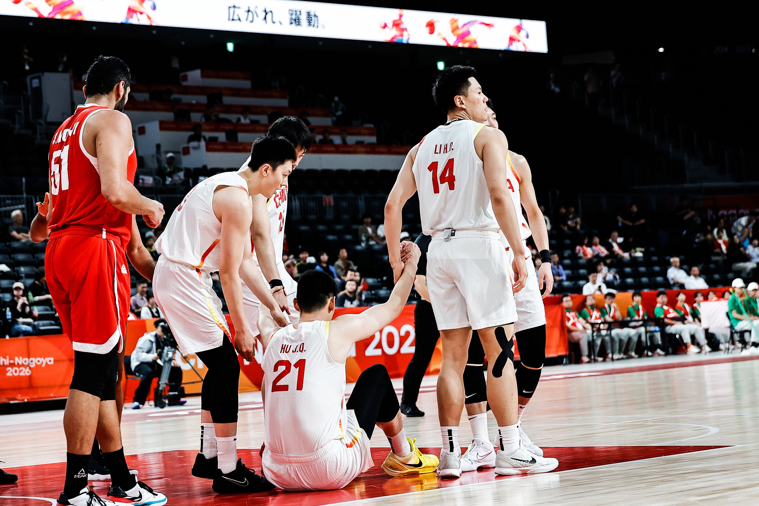 中国男篮70-79不敌伊朗男篮获亚运会第四，庞峥麟22分李弘权末节11分