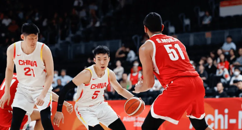 亚运会中国男篮70-79不敌伊朗，廖三宁场均14.8分5.7助攻