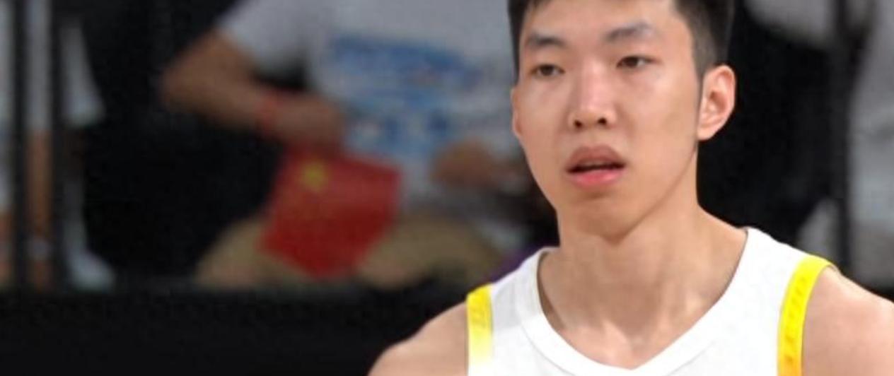 中国男篮70:79负伊朗队 胡明轩仅得2分遭质疑