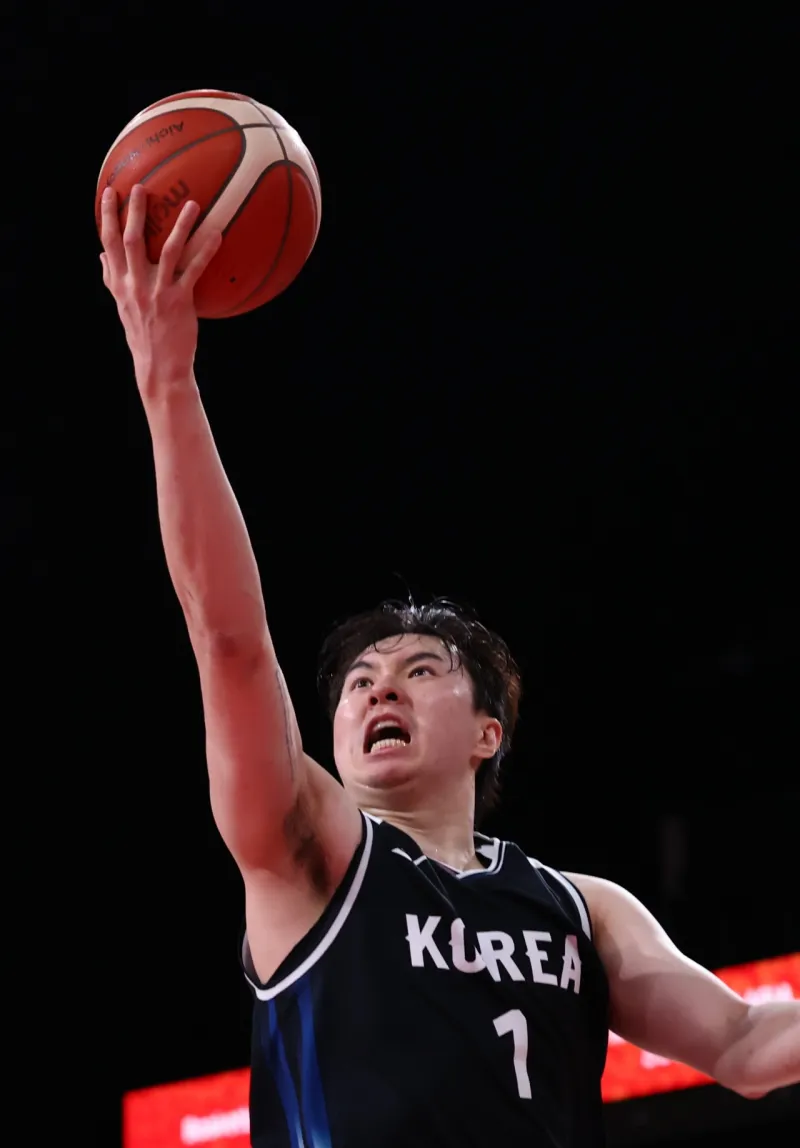 亚运男篮金牌赛韩国67-57日本 李贤重砍27+18+3+2+1