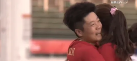 李晴潼边路传中 王妍雯头球破门戴帽 中国女足4-0菲律宾女足