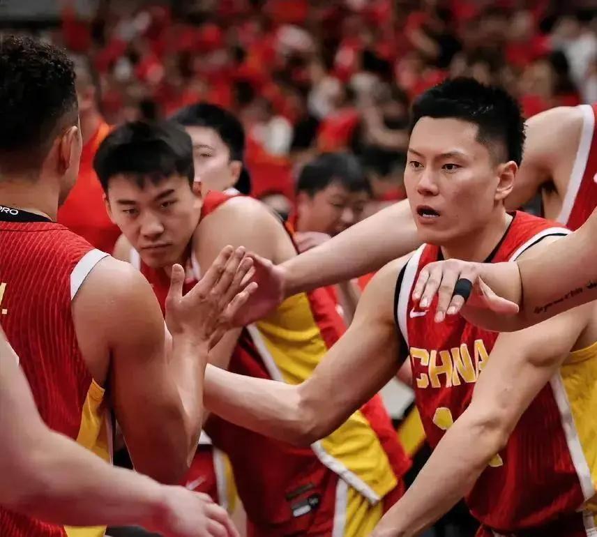 亚运男篮铜牌战中国70-79不敌伊朗 胡明轩4助攻4失误成最差球员