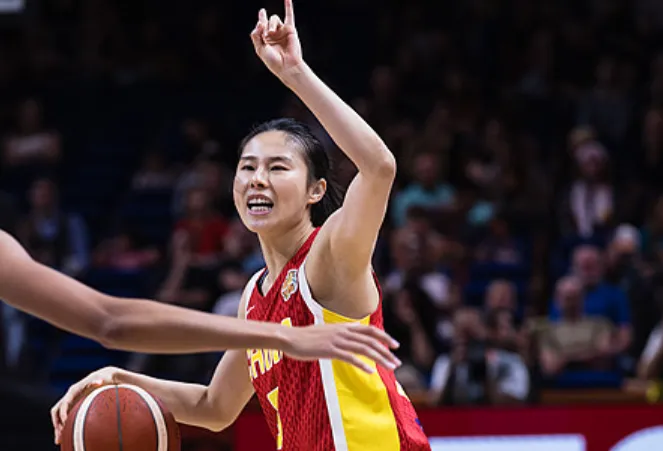 中国女篮110-41大胜印尼，王思雨称年轻球员进步肉眼可见