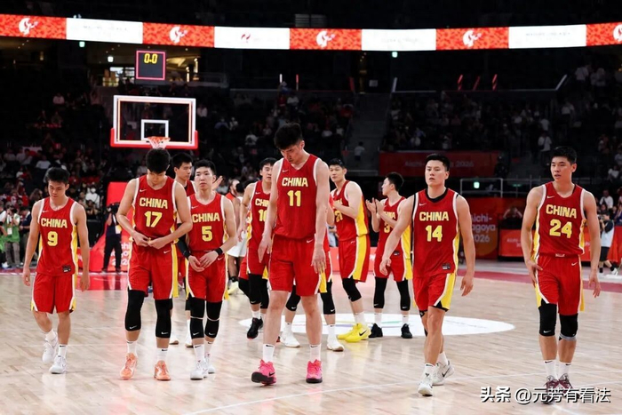中国男篮138天封闭集训引争议 郭士强称球员辛苦遭批评