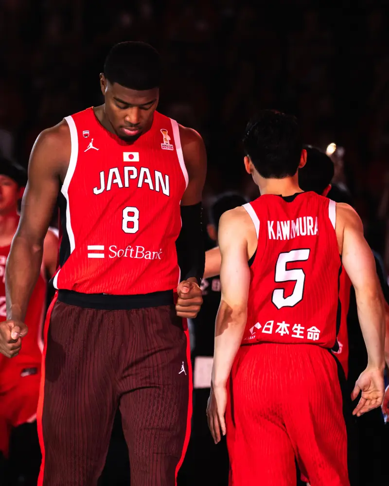 八村垒与快船签2年2800万合同,季后赛三分命中率56.9%