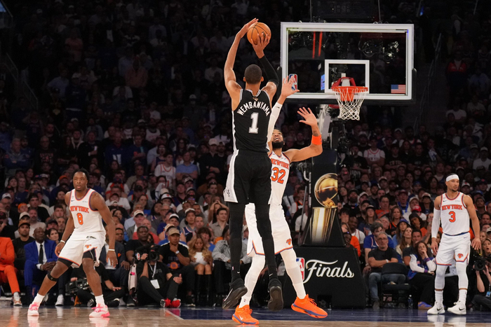 NBA新赛季争冠热门出炉:尼克斯、76人、雷霆等6队冲击总冠军