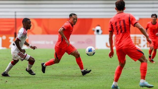 亚运会男足中国0-0战平阿联酋 小组第一出线