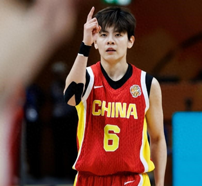 中国女篮八强战对阵蒙古，双塔优势明显但警惕对手