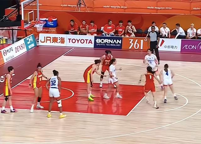 中国女篮89-63大胜蒙古晋级四强，杨舒予21分4助攻伤退