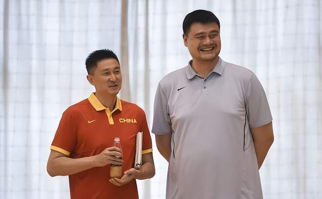 杜锋放弃6000万合约！因规则限制放弃国家队帅位