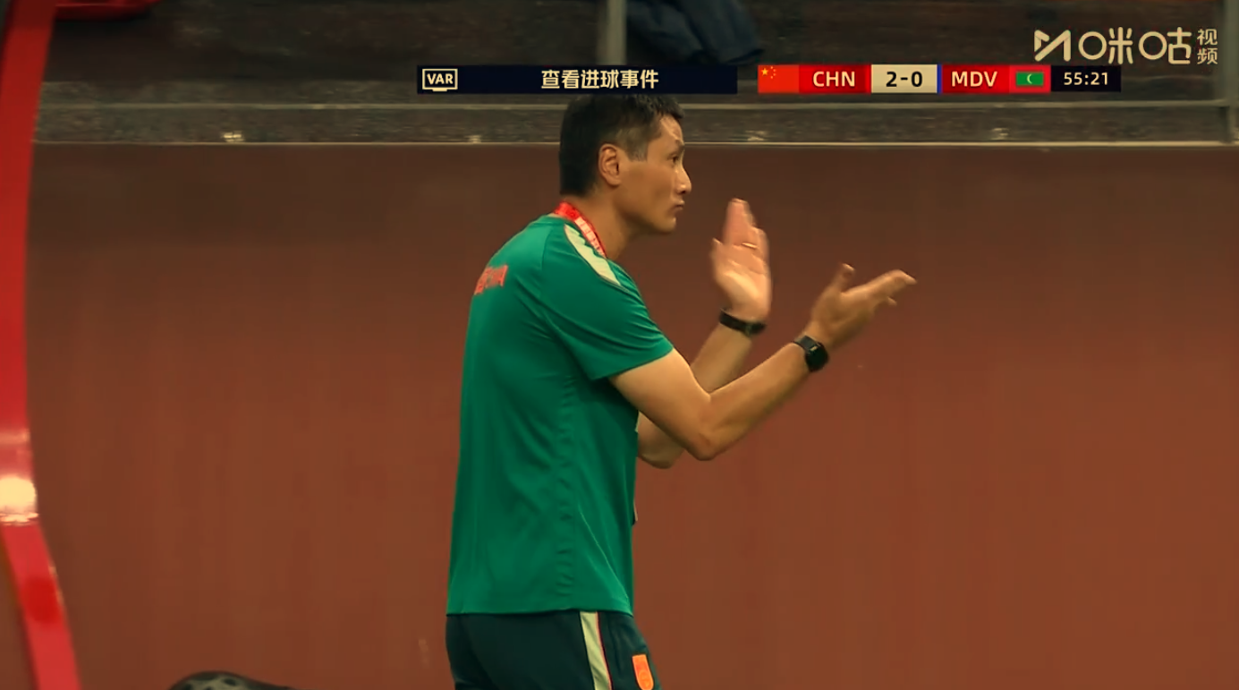 国足3比0马尔代夫：7新人首秀，前国脚直夸两小将
