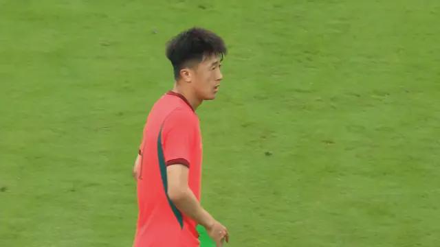 谢文能国足踢右后卫，陈蒲传中精准，泰山队后4场争连胜