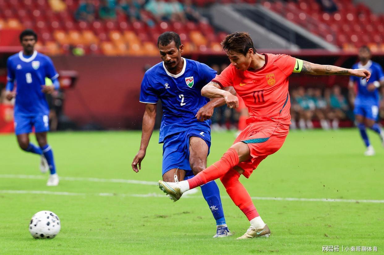 国足热身赛3-0马尔代夫，钟义浩、韩鹏飞、黄嘉辉表现令人失望
