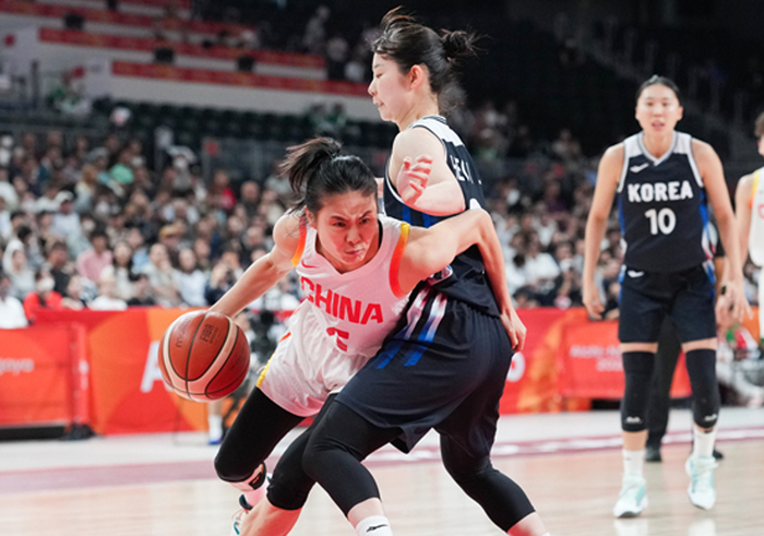 中国女篮80-85不敌韩国女篮无缘三连冠 宫鲁鸣变阵遭质疑