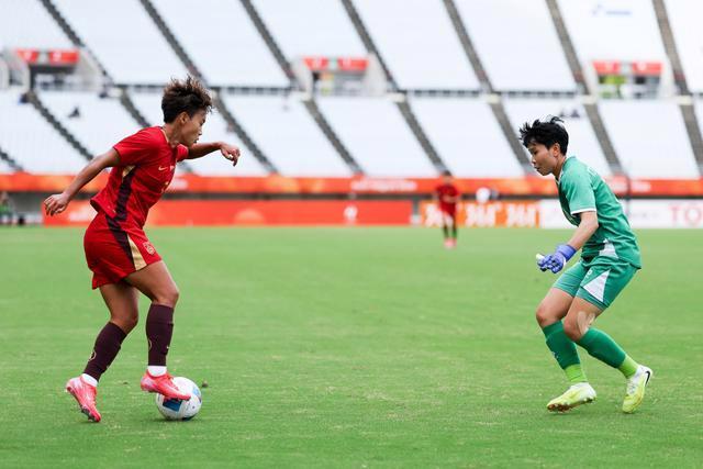 女足¼决赛:王霜加时绝杀 中国女足1:0险胜越南挺进四强