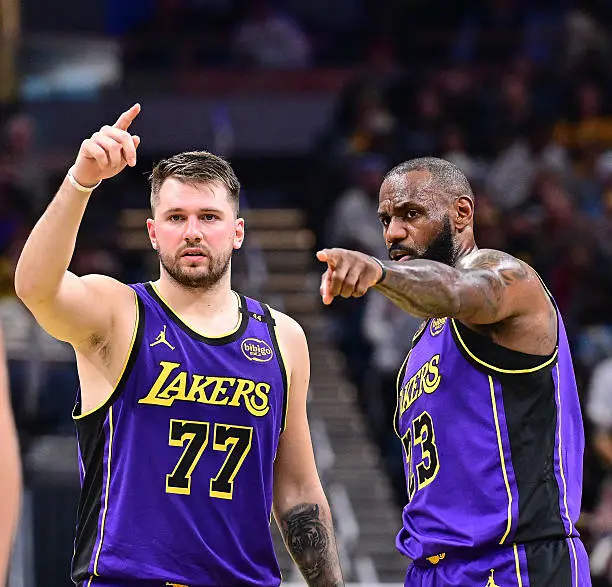 NBA历史球员22岁前30+三双场次：东契奇17场第一、老詹6场第二