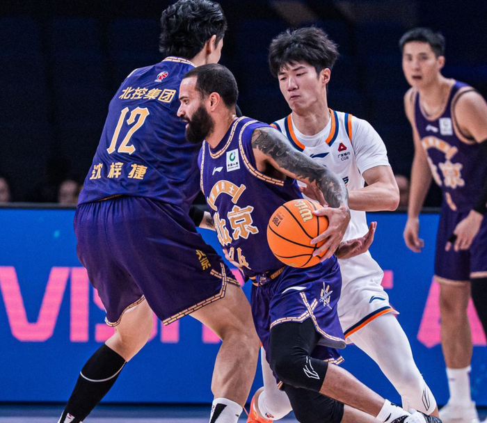 北控男篮101-87大胜上海男篮，库克里勒合砍39分，贾尔斯表现低迷