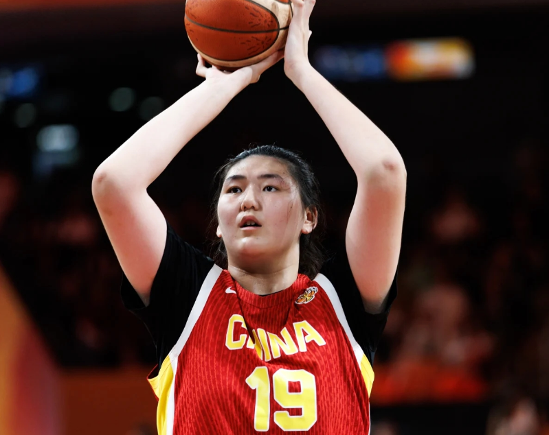 中国女篮半场战平中国台北 三分10中1送8失误