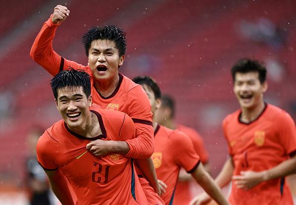 中国男足3-0胜泰国，时隔28年重返亚运会四强