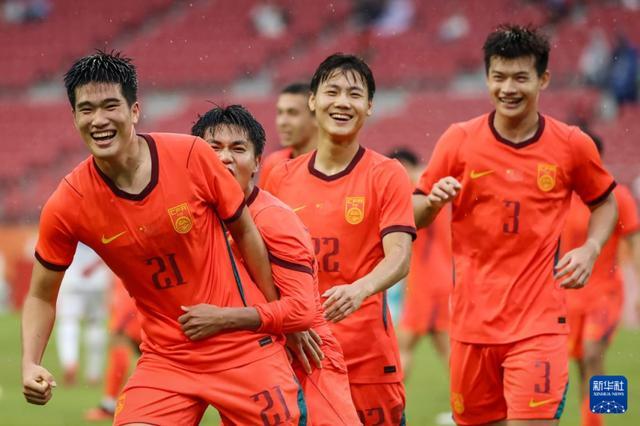中国亚运男足3球完胜泰国U23时隔28年再进四强