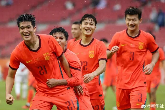 中国男足3比0完胜泰国，时隔28年重回亚运会四强