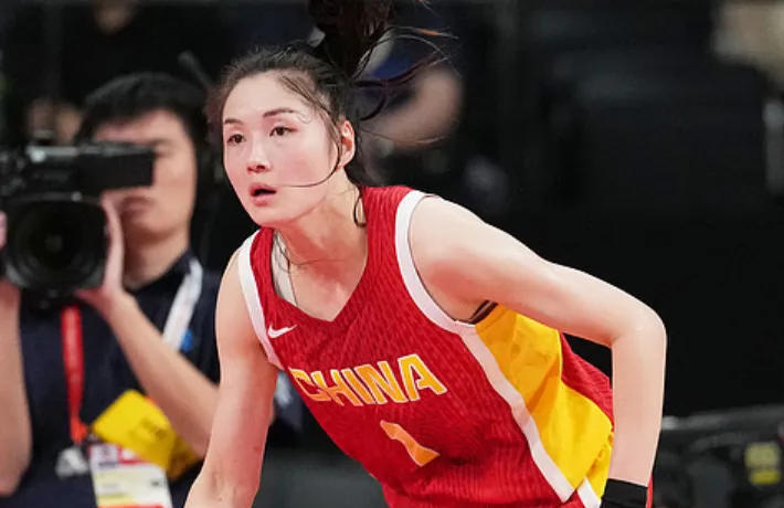 中国女篮张曼曼亚运会场均22.6分钟贡献5分5.2助攻